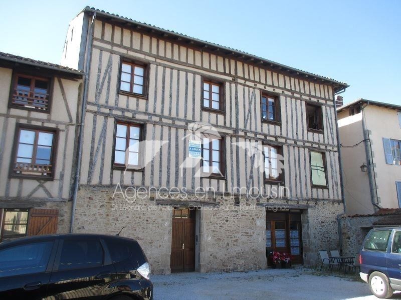 St Léonard de Noblat Location appartement 2 pièces 35m2 320 € CC Réf 1167 S Saint St Léonard de Noblat Location appartement 2 pièces 35m2 320 € CC Réf 1167 S Saint