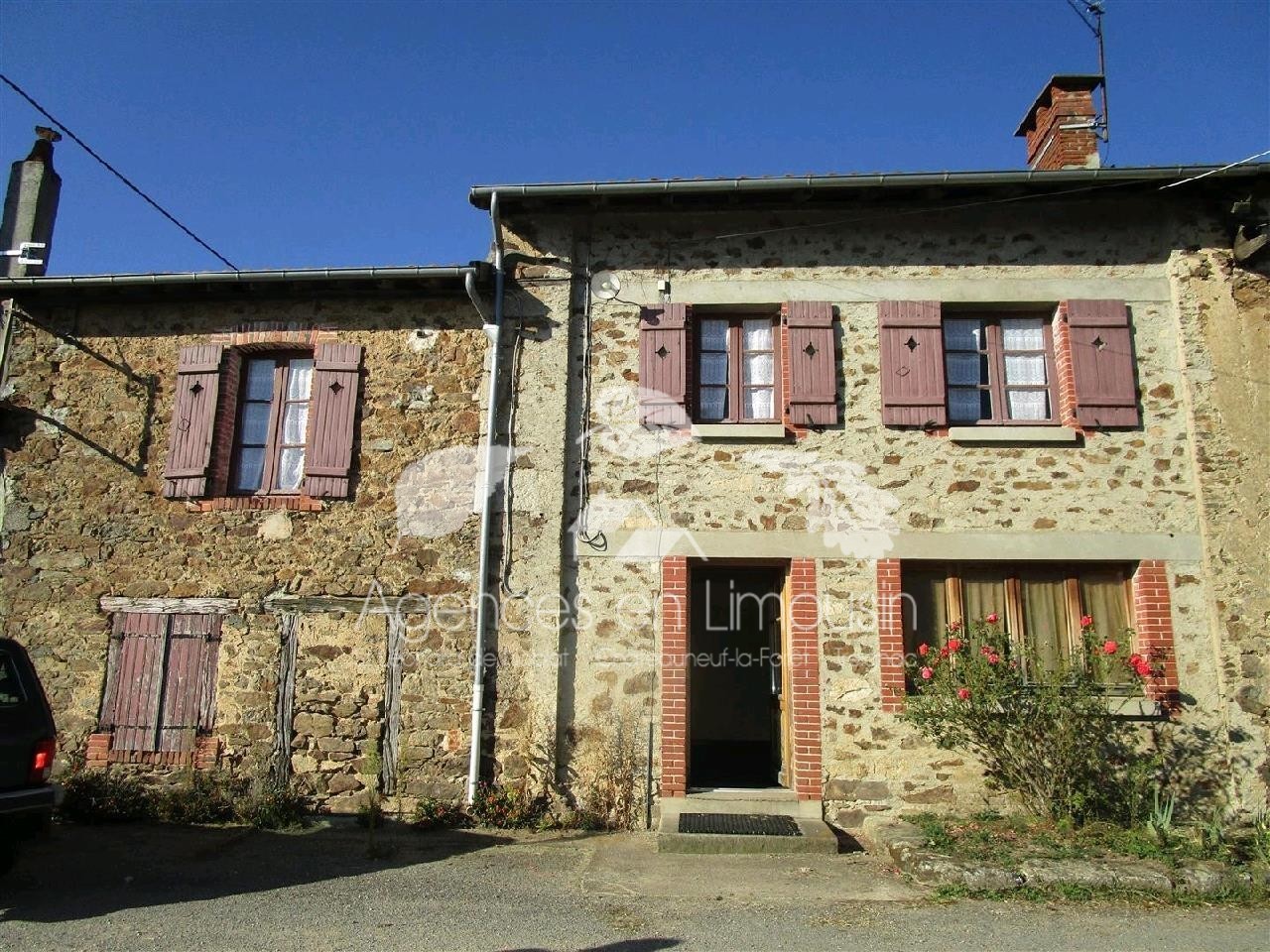 St Léonard de Noblat Vente maison 4 pièces 117m2 29 000 € Réf 3125 S Saint Leonard St Léonard de Noblat Vente maison 4 pièces 117m2 29 000 € Réf 3125 S Saint Leonard