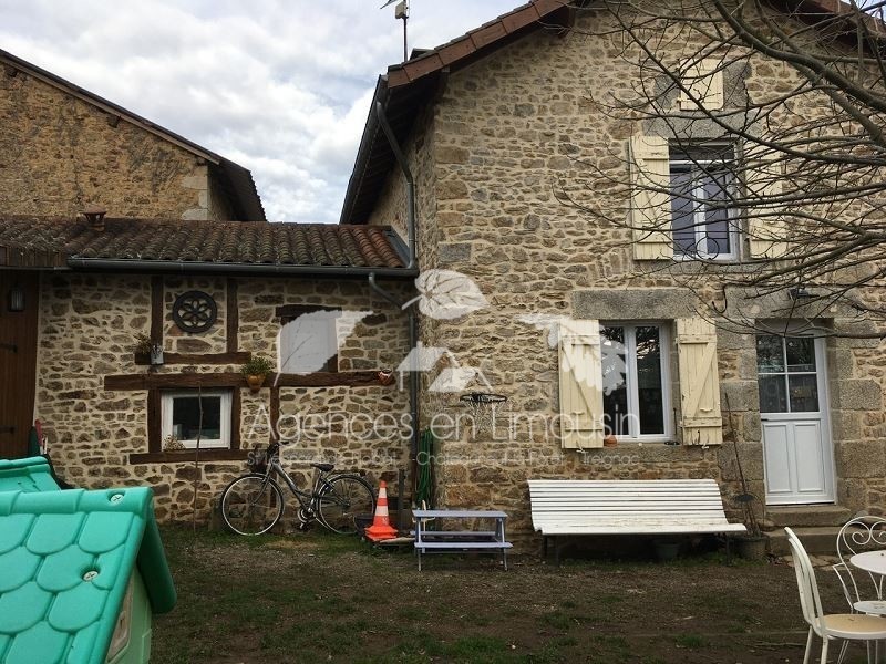 St Léonard de Noblat Vente maison 4 pièces 89m2 155 000 € Réf