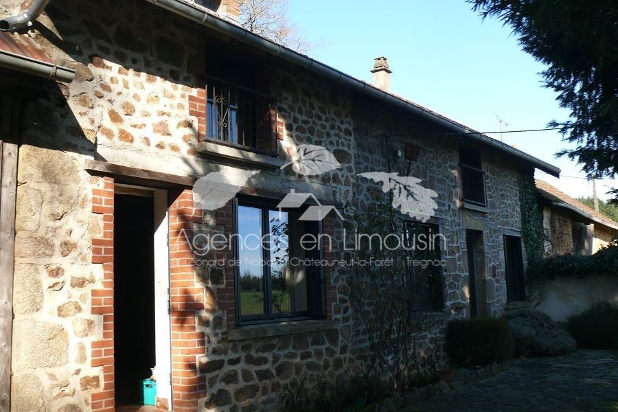 St Julien le Petit Vente maison 4 pièces 121m2 119 000 € Réf